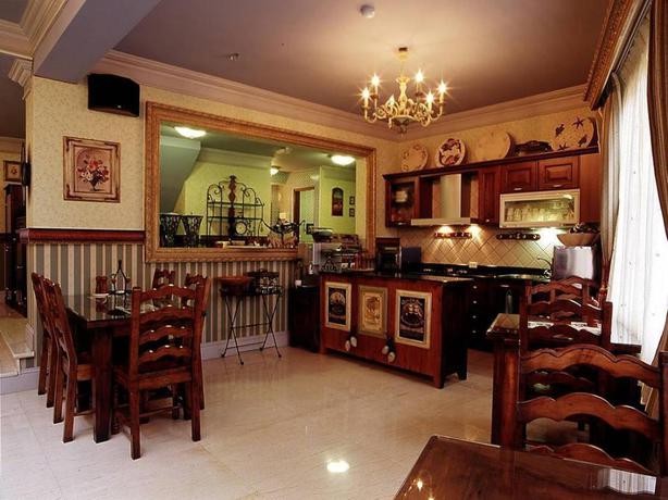 Imagen de los interiores del Hotel Cingjing Xiafei Music Villa, Ren'ai. Foto 4