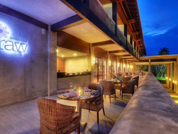 Imagen del bar/restaurante del Hotel Cinnamon Bey Beruwala. Foto 6