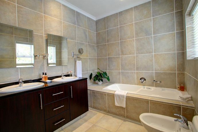 Imagen de la habitación del Hotel Cinnamon Boutique. Foto 10