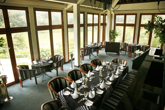 Imagen del bar/restaurante del Hotel Cinnamon Citadel Kandy. Foto 4