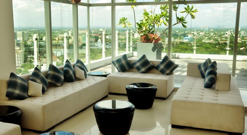 Imagen de los interiores del Hotel Cinnamon Red Colombo. Foto 6