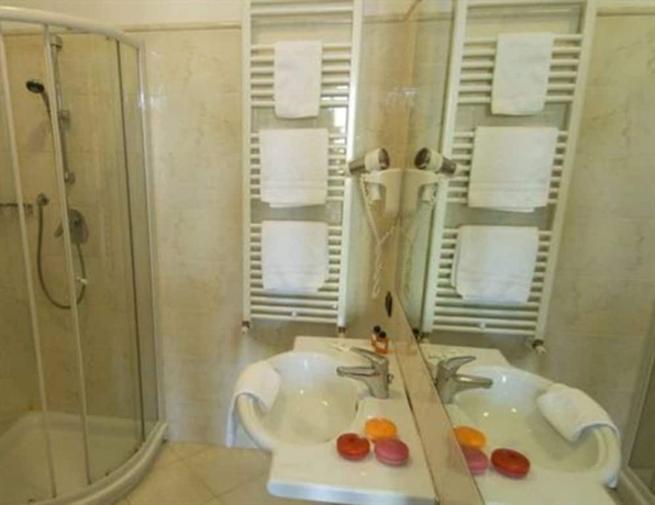 Imagen de la habitación del Hotel Cinque Giornate. Foto 9