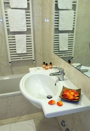 Imagen de la habitación del Hotel Cinque Giornate. Foto 11