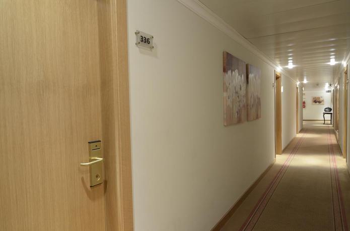 Imagen de los interiores del Hotel Cinquentenário and Conference Center. Foto 17