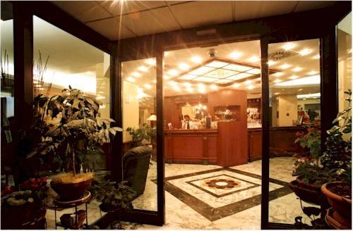 Imagen de la habitación del Hotel Cinzia. Foto 15