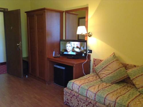 Imagen de la habitación del Hotel Cinzia, Vercelli. Foto 7