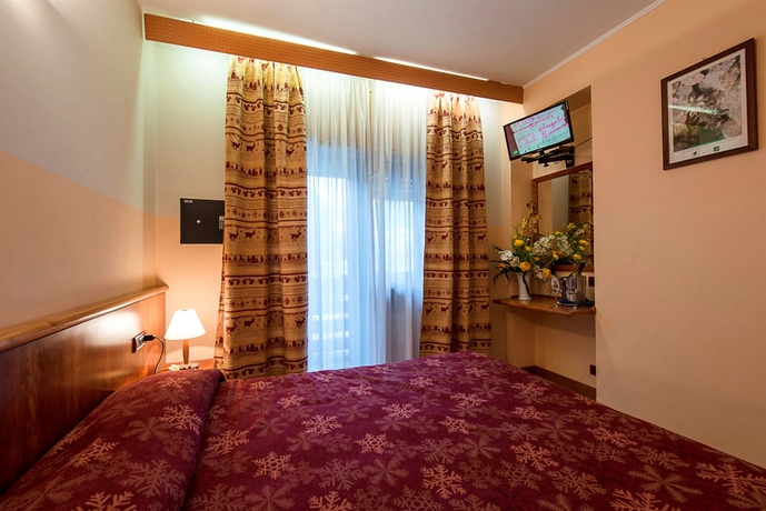 Imagen de la habitación del Hotel Cipriani Park. Foto 10