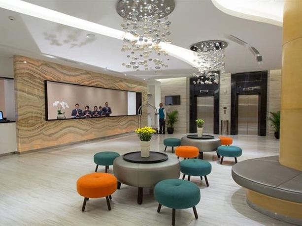 Imagen de los interiores del Hotel Ciputra Cibubur. Foto 17