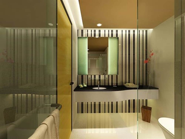 Imagen de la habitación del Hotel Ciputra Cibubur. Foto 14