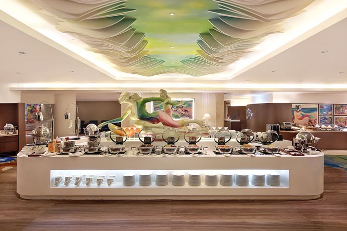 Imagen del bar/restaurante del Hotel Ciputra Jakarta. Foto 2