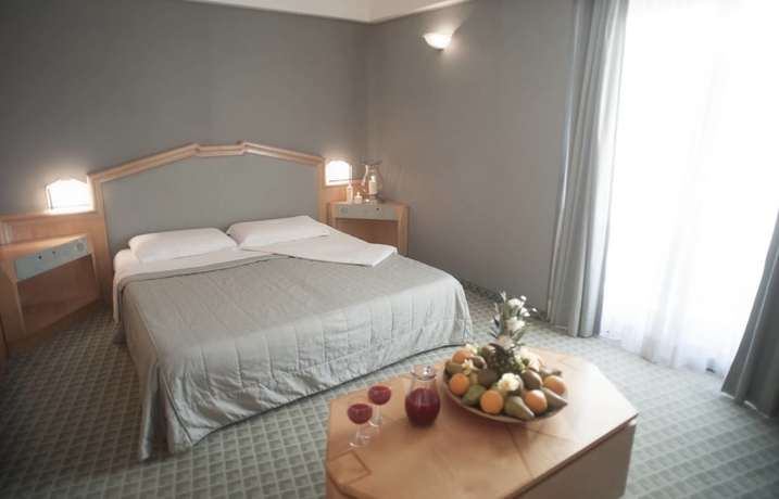 Imagen de la habitación del Hotel Circeo Park. Foto 4