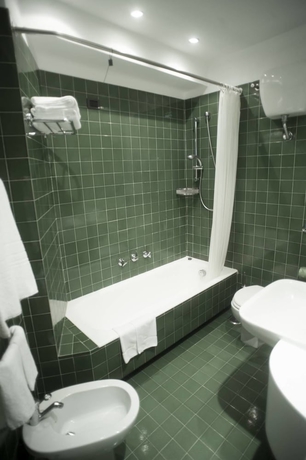 Imagen de la habitación del Hotel Circeo Park. Foto 7