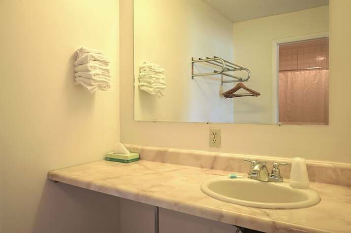 Imagen general del Hotel Circle Court Motel. Foto 3