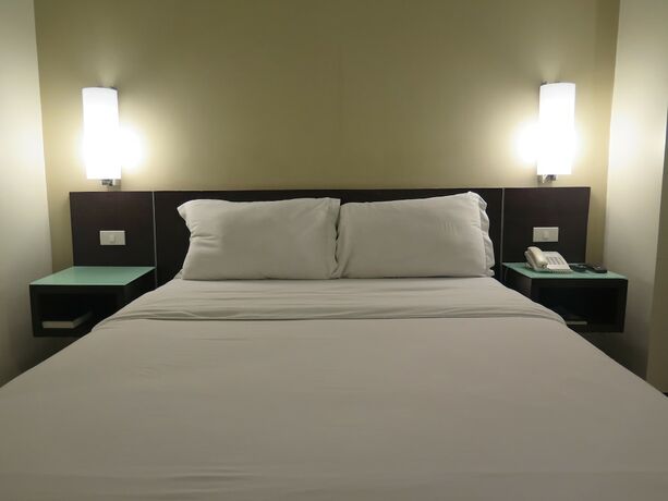 Imagen de la habitación del Hotel Circle Inn - Iloilo City Center. Foto 25