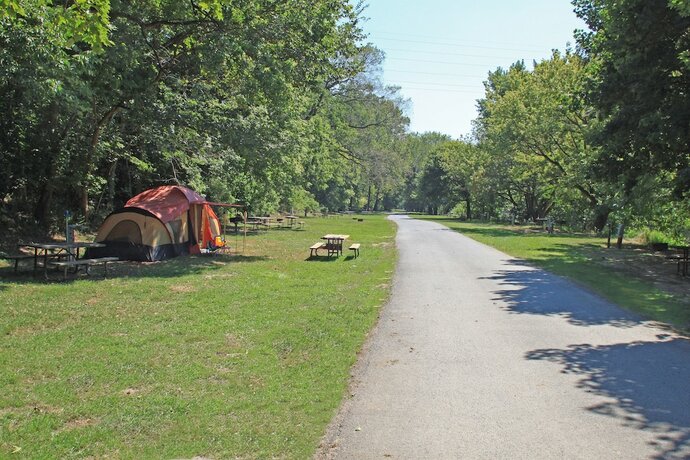 Imagen general del Hotel Circle M Rv And Camping Resort - Caravan Park. Foto 6