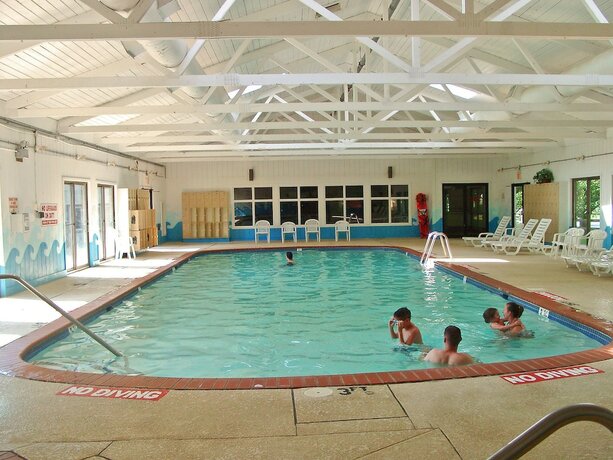 Imagen general del Hotel Circle M Rv And Camping Resort - Caravan Park. Foto 10