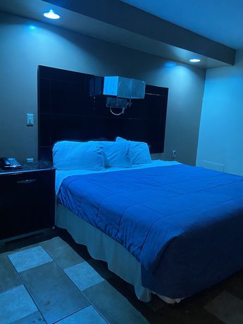 Imagen de la habitación del Hotel Circle Motel Lodge. Foto 1