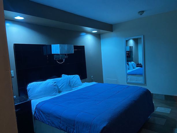 Imagen de la habitación del Hotel Circle Motel Lodge. Foto 8