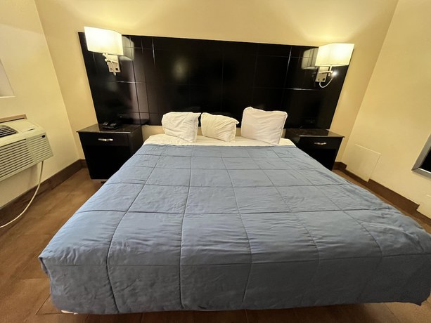 Imagen de la habitación del Hotel Circle Motel Lodge. Foto 12