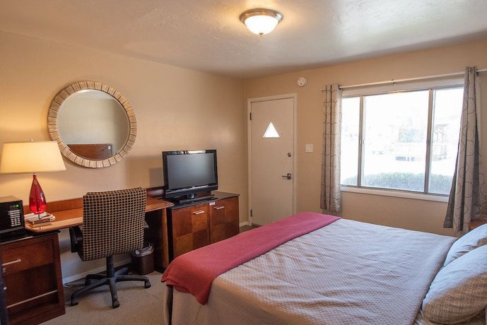 Imagen de la habitación del Hotel Circle R Motel. Foto 6