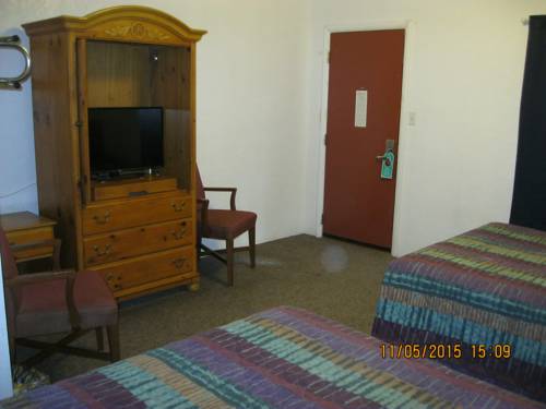 Imagen de la habitación del Hotel Circle S Lodge. Foto 5