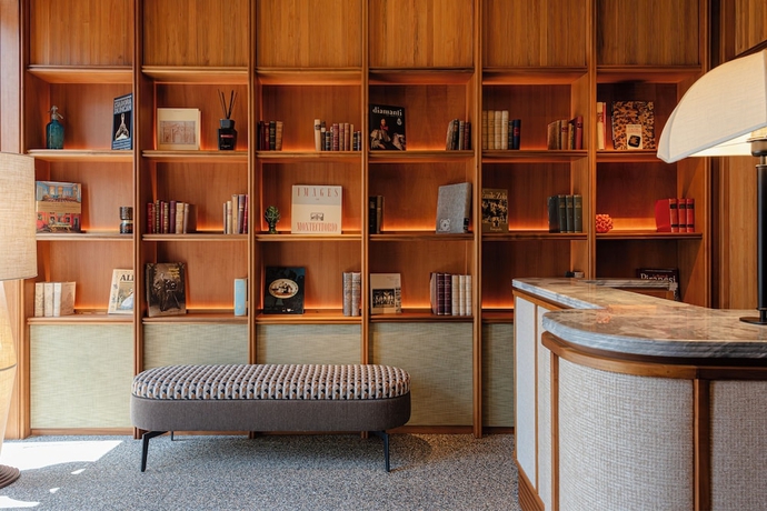 Imagen de los interiores del Hotel Circle6 Rome. Foto 15