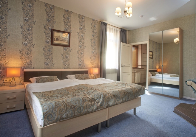 Imagen de los interiores del Hotel Circus. Foto 15