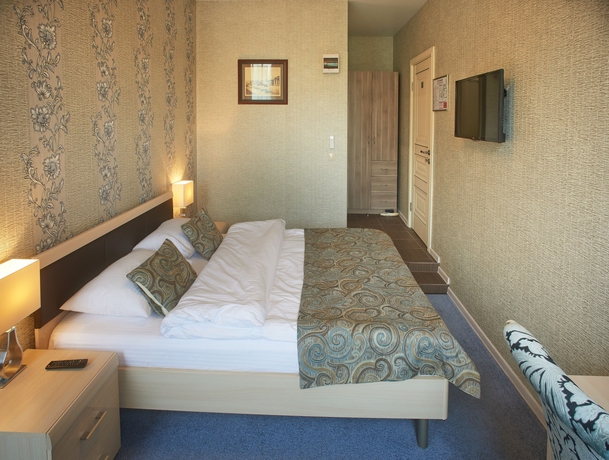 Imagen de la habitación del Hotel Circus. Foto 7