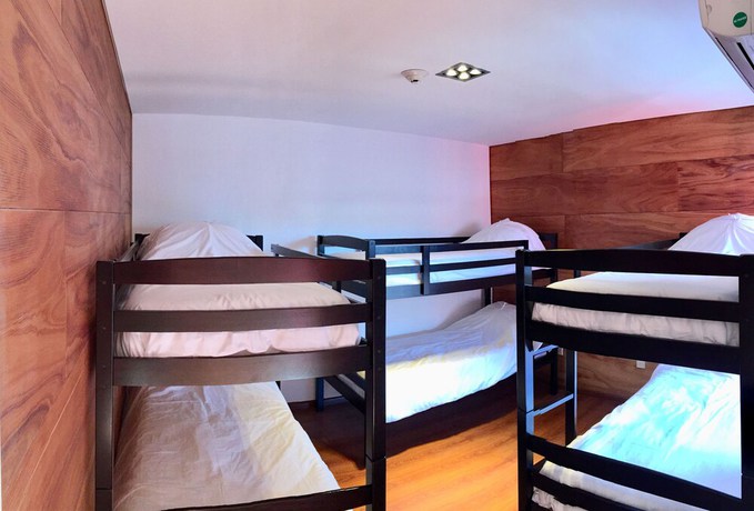 Imagen de la habitación del Hotel Circus HostelandMontevideo. Foto 13