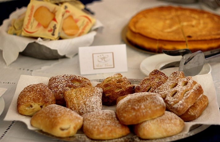 Imagen del bar/restaurante del Hotel Cirene. Foto 7