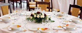 Imagen del bar/restaurante del Hotel Ciric Hotel. Foto 13