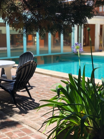 Imagen de la piscina del Hotel Ciro. Foto 17