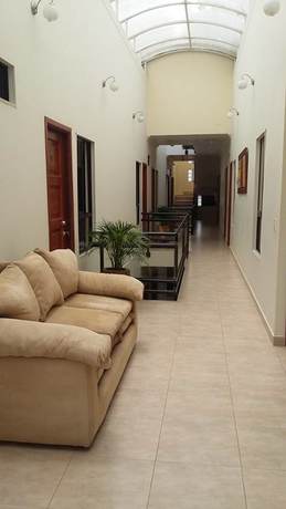 Imagen de los interiores del Hotel Ciro. Foto 19