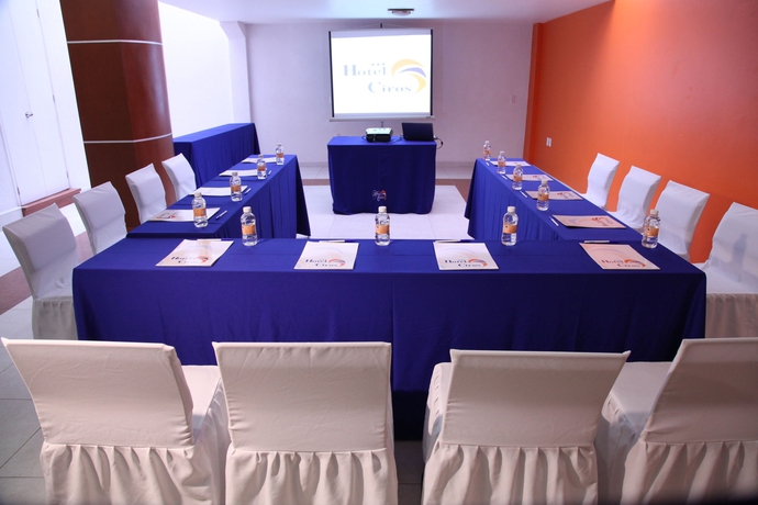 Imagen de los interiores del Hotel Ciros. Foto 11