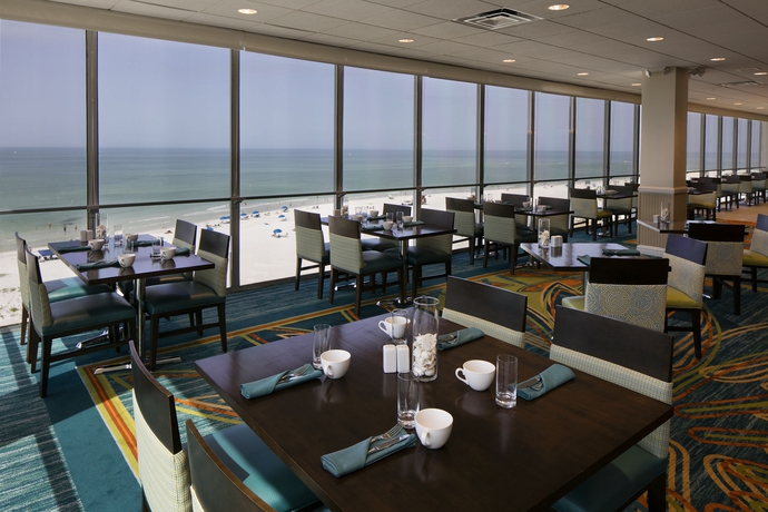 Imagen del bar/restaurante del Hotel Cirque St Armands Beachside. Foto 2