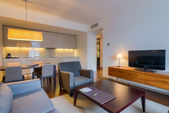 Imagen de la habitación del Hotel Cismigiu. Foto 6