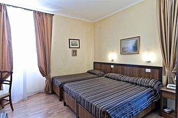 Imagen general del Hotel Cisterna. Foto 8