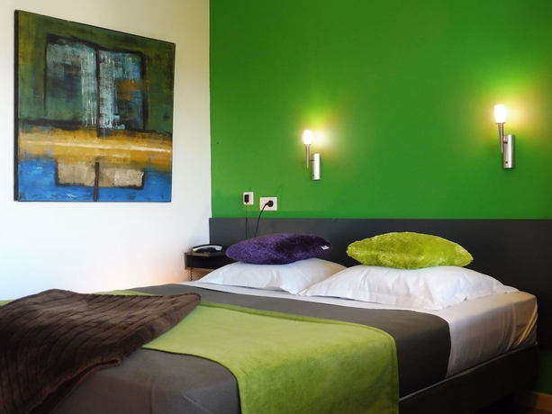 Imagen de la habitación del Hotel Cit'Hotel L'Oasis d'Avignon. Foto 3