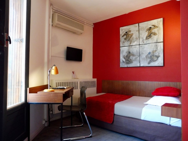Imagen de la habitación del Hotel Cit'Hotel L'Oasis d'Avignon. Foto 6