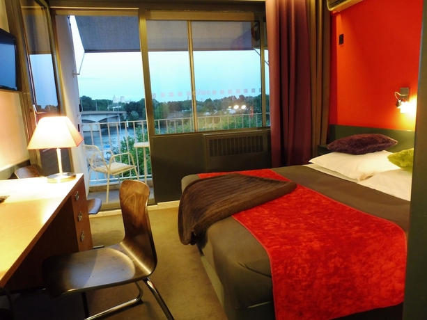 Imagen de la habitación del Hotel Cit'Hotel L'Oasis d'Avignon. Foto 8