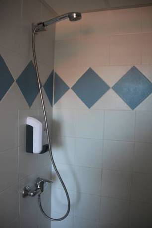 Imagen de la habitación del Hotel Cit'Hotel Restaurant Bowling de Millau. Foto 5