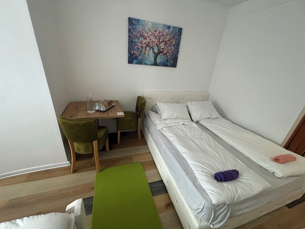 Imagen de la habitación del Hotel Citadela. Foto 5