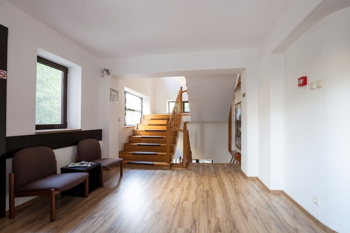 Imagen de los interiores del Hotel Citadella Bucuresti. Foto 16