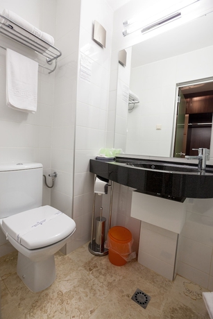 Imagen de la habitación del Hotel Citadella Bucuresti. Foto 14