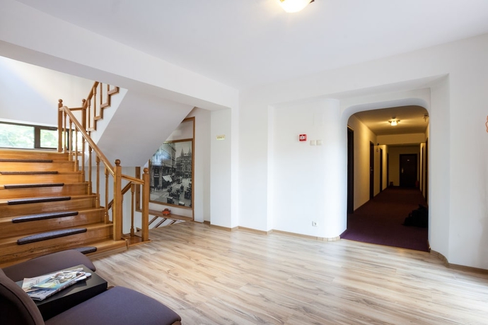 Imagen de los interiores del Hotel Citadella Bucuresti. Foto 18