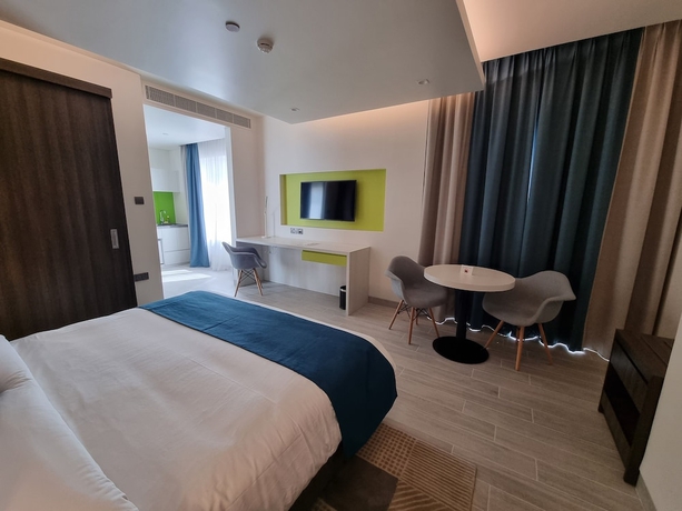 Imagen de la habitación del Hotel Citadines Al Ghubrah Muscat. Foto 12