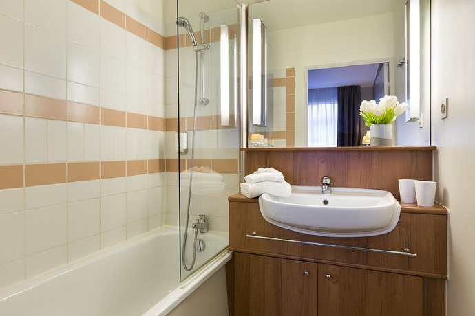 Imagen de la habitación del Hotel Citadines Antigone Montpellier. Foto 9