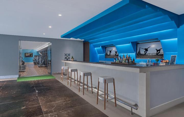 Imagen del bar/restaurante del Hotel Citadines Bay City Manila. Foto 6