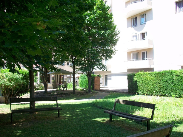 Imagen de los exteriores del Hotel Citadines City Centre Grenoble. Foto 13