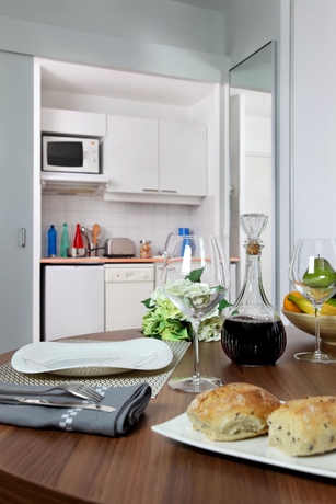 Imagen de la habitación del Hotel Citadines City Centre Grenoble. Foto 8